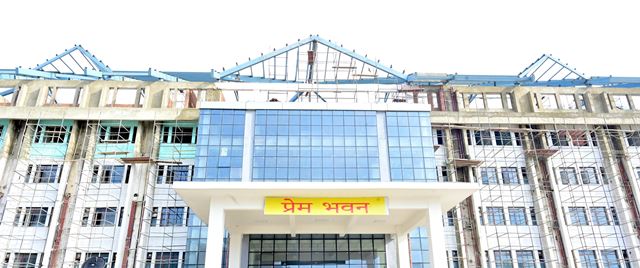  LG conducts on-site inspection of Shri Amarnath Ji Shrine Board’s Office & Yatri Niwas
