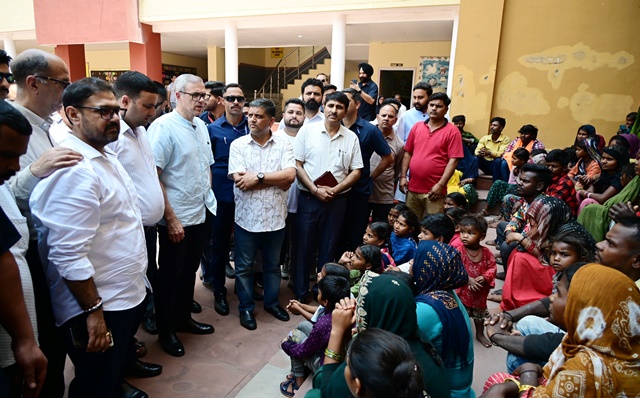 CM Omar Abdullah visits camps in Jammu & Samba