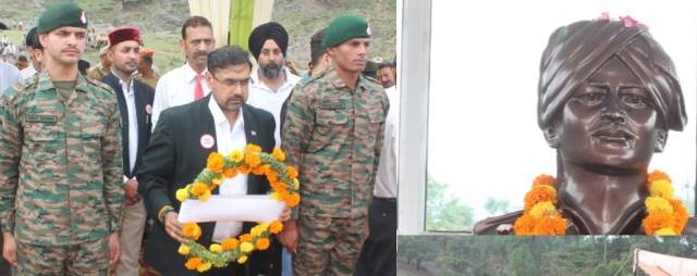  Satish Sharma pays tributes to Martyr Subedar Parveen Singh