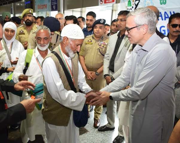 CM Omar Abdullah sees off first Haj pilgrims batch from Srinagar