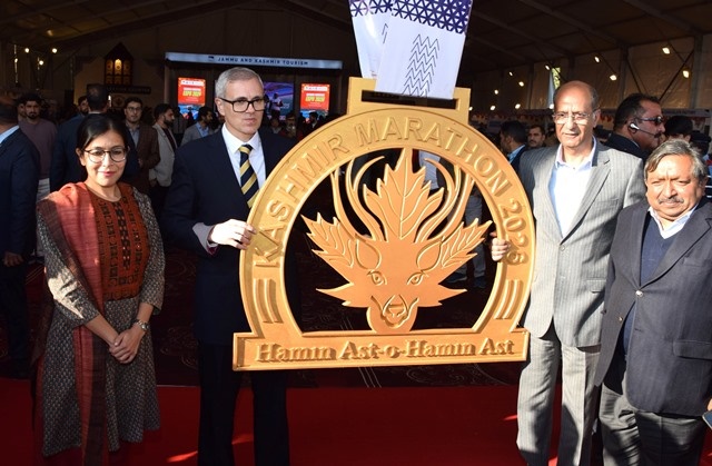 Omar Abdullah inaugurates three-day Kashmir Marathon Exposition at Polo View
