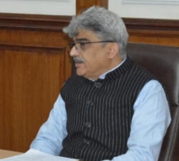 CS reviews implementation of electronic road safety enforcement across J&K