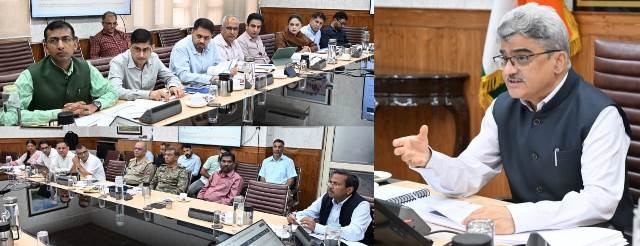   CS reviews nearly ₹40,000 Cr Highway & Tunnel projects across J&K