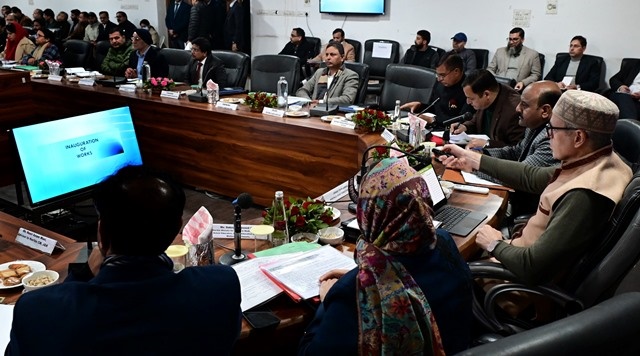 JK CM chairs District Review meeting of Kathua district