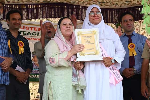 Sakeena Itoo inaugurates Science Block at GHSS D K Marg Kulgam